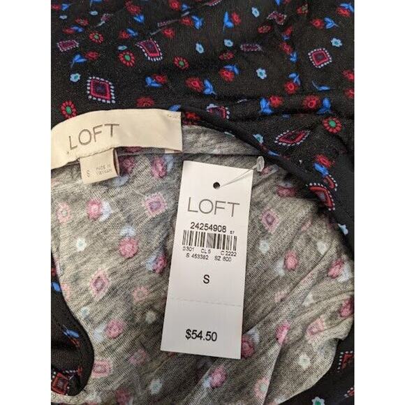 New Loft Small Bell Sleeve Blouse Black Geometric Print Tie Back Crew Neck NWT - Picture 10 of 11